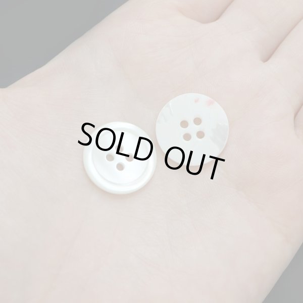 画像6: シェルボタン 貝製 片面 高瀬貝 シャツ 四つ穴 白 ホワイト 5個入り【18mm】きらきらぷんぷん丸 B-096 (6)