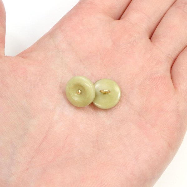 画像5: ナットボタン 足つきボタン 【ペールグリーン】 緑 メタル ゴールド 足つき ウッド ボタン 飾りボタン 5個入り 【13mm】 きらきらぷんぷん丸 B-1059 (5)
