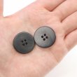 画像6: ナットボタン 四つ穴ボタン 【ブラック】 黒 フチ無し フラット スーツボタン ベーシック ウッド ボタン 6個入り 【25mm】 きらきらぷんぷん丸 B-1119 (6)
