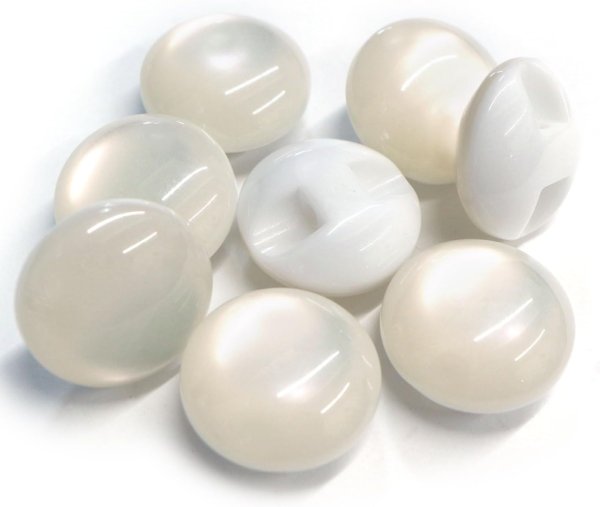 画像1: カラークリアボタン【ホワイト】丸型 裏穴 トンネル 8個入り【15mm】光沢 立体 3D 手芸 きらきらぷんぷん丸 B-1150 (1)