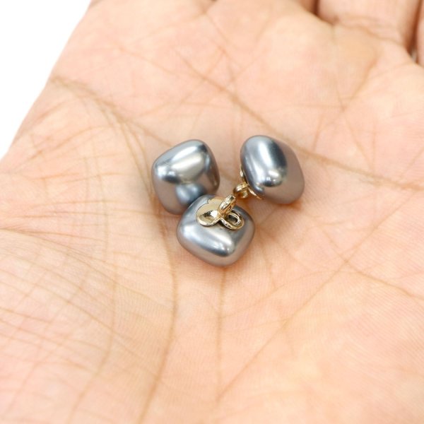 画像5: パール飾りボタン 四角形【グレー】灰色 スクエア 足つき 樹脂 手芸 8個入【12mm】きらきらぷんぷん丸 B-1257 (5)