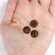 画像3: 四つ穴ボタン ウッド調【ブラウン】茶色 点線模様 ステッチ 20個入り【11mm】ツヤなし 樹脂製 手芸 ヴィンテージ風 かわいい おしゃれ B-1298 (3)