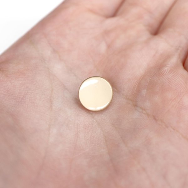 画像6: メタルボタン フラット 【ゴールド ツヤなし】 金 ビジュー 飾り 縫製 袖口 20個入り 【11.5mm】 ボタンマート B-144 (6)