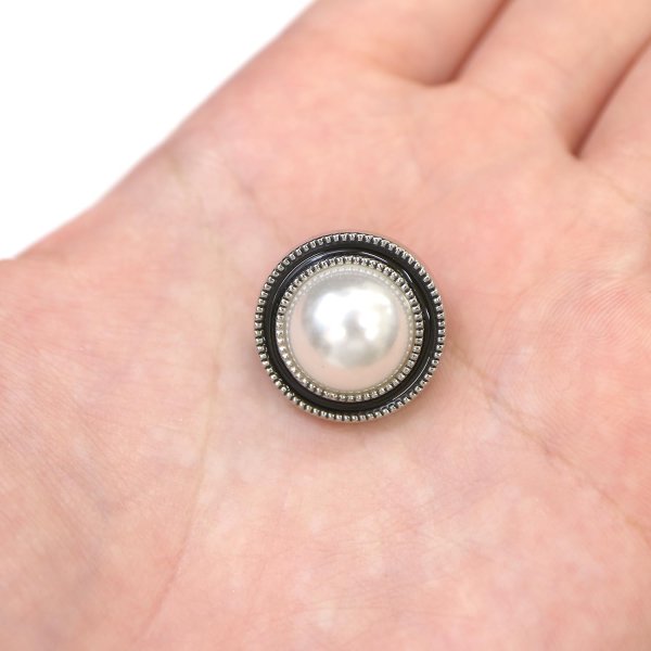 画像6: パールボタン 装飾 【シルバー 黒フチ】 ホワイト 白 パール 6個入り 【20mm】ビジュー 飾り 縫製 袖口 きらきらぷんぷん丸 B-152 (6)