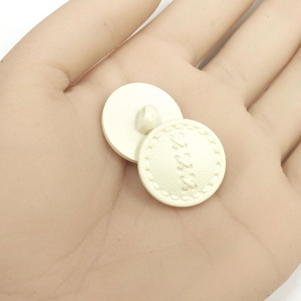 画像5: レザー調 足つきボタン 【クリーム】20.5mm 6個入り 樹脂製 ステッチ風 ハンドメイド 手芸 きらきらぷんぷん丸 B-1532 (5)