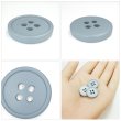 画像5: 樹脂ボタン【グレー】18mm 8個入 丸型 四つ穴 ラウンドリム 手芸 付け替え きらきらぷんぷん丸 B-1672 (5)