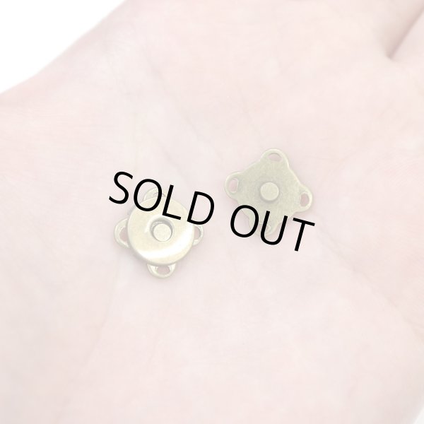 画像5: 磁気ボタン 【アンティーク ゴールド】 金 縫い付けタイプ 打ち具不要 マグネットボタン 5個入り 【10mm】 ボタンマート B-168 (5)