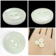 画像5: 樹脂ボタン 皿型【ホワイト】12mm 10個入 丸型 二つ穴 マット 手芸 服飾 付け替え ボタンマート B-1732 (5)