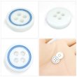 画像5: 四つ穴樹脂ボタン【ホワイト&ブルー】11.5mm 10個入 丸型 ツートン 手芸 服飾 付け替え ボタンマート B-1771 (5)