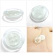 画像5: 樹脂ボタン シェル調【ホワイト】18mm 8個入 丸型 四つ穴 クリアリム 手芸 服飾 付け替え ボタンマート B-1800 (5)