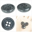 画像5: 樹脂ボタン マーブル調【グレー】15mm 10個入 四つ穴 リムあり 手芸 服飾 付け替え ボタンマート B-1819 (5)
