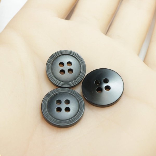 画像5: 樹脂ボタン リングライン【ブラック】15mm 10個入 丸型 四つ穴 裁縫 手芸 服飾 付け替え ボタンマート B-2131 (5)