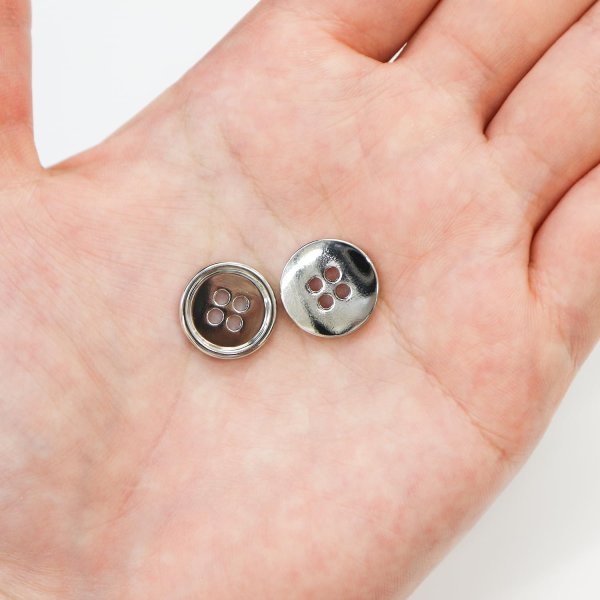 画像6: メタルボタン 四つ穴 【シルバー 鏡面仕上げ】 銀 シャツ スーツ 15個入り 【15mm】 ボタンマート B-215 (6)