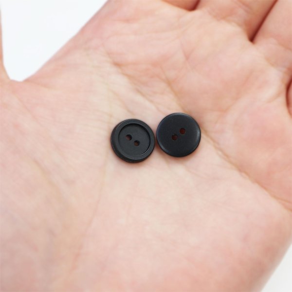 画像6: スーツボタン 黒ボタン 【ブラック ツヤなし】 ジャケット ブレザー 二つ穴ボタン フロントボタン 袖口 ベーシック シンプル ボタン 20個入り 【10mm】 ボタンマート B-271 (6)