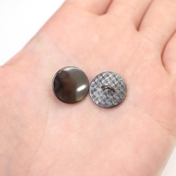 画像6: メタルボタン フラット 【ブラック 鏡面仕上げ】 黒 ビジュー 飾り 縫製 袖口 15個入り 【15mm】 ボタンマート B-297 (6)