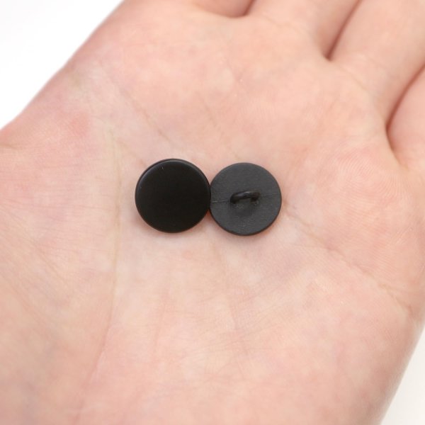 画像6: メタルボタン フラット 【ブラック ツヤなし】 黒 ビジュー 飾り 縫製 袖口 15個入り 【12.5mm】 ボタンマート B-308 (6)