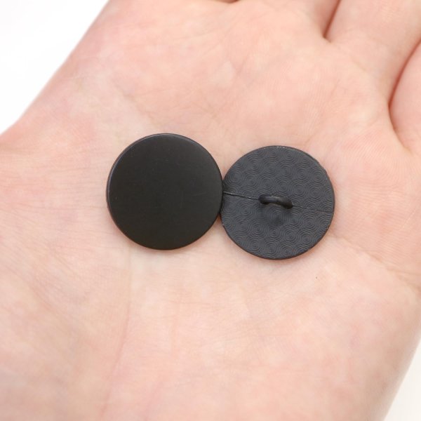 画像6: メタルボタン フラット 【ブラック ツヤなし】 黒 ビジュー 飾り 縫製 袖口 10個入り 【20mm】 ボタンマート B-311 (6)
