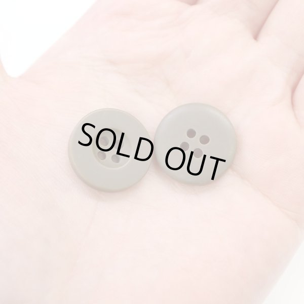 画像6: ミリタリーボタン 【ブラウン】 四つ穴ボタン 茶色 ボタン 12個入り 【20mm】 ボタンマート B-414 (6)