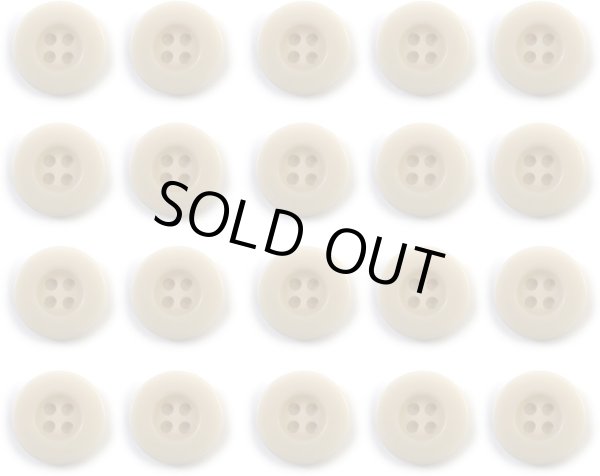 画像1: ミリタリーボタン 【ライトベージュ】 四つ穴ボタン ボタン 20個入り 【15mm】 ボタンマート B-418 (1)