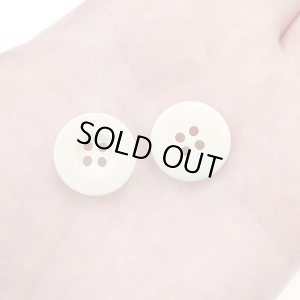 画像6: ミリタリーボタン 【ライトベージュ】 四つ穴ボタン ボタン 15個入り 【18mm】 ボタンマート B-419 (6)