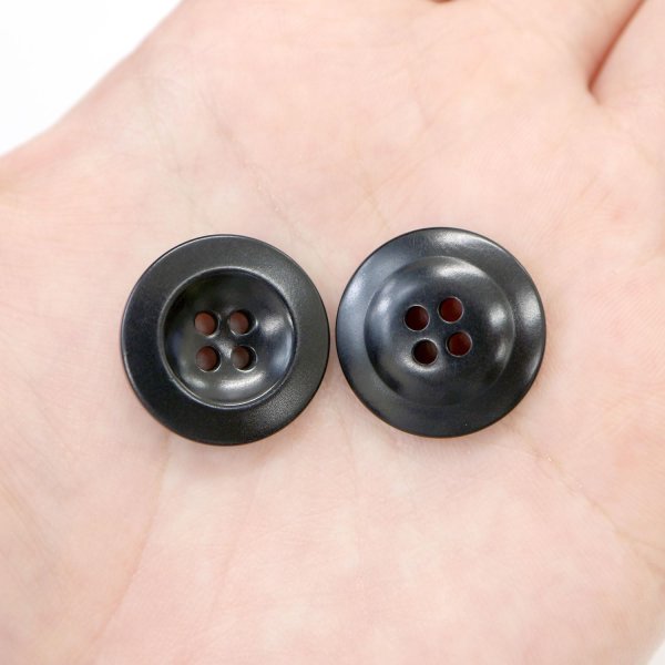 画像6: ナットボタン【ブラック】四つ穴ボタン 黒 ベーシック カラーボタン シンプル ボタン 手芸 10個入り【20mm】ボタンマート B-443 (6)