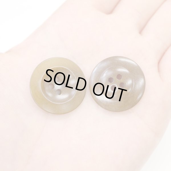 画像6: ナットボタン【ブラウン】四つ穴ボタン 茶色 ベーシック カラーボタン シンプル ボタン 手芸 6個入り【25mm】ボタンマート B-450 (6)