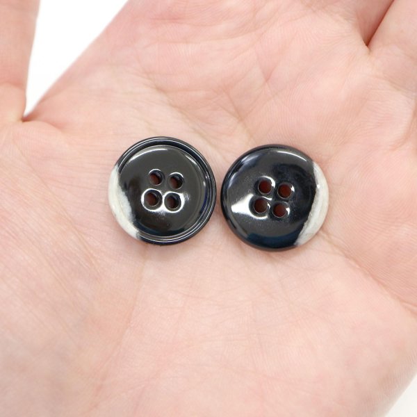 画像6: 水牛調ボタン【ブラック&ホワイト】スーツ コート ジャケット ブレザー 四つ穴 フロント 袖口 10個入り【18mm】ボタンマート B-481 (6)