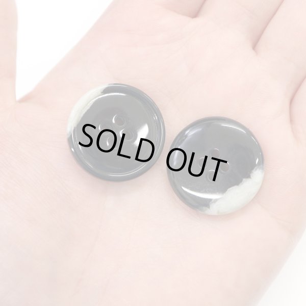 画像6: 水牛調ボタン【ブラック&ホワイト】スーツ コート ジャケット ブレザー 四つ穴 フロント 袖口 6個入り【25mm】ボタンマート B-484 (6)