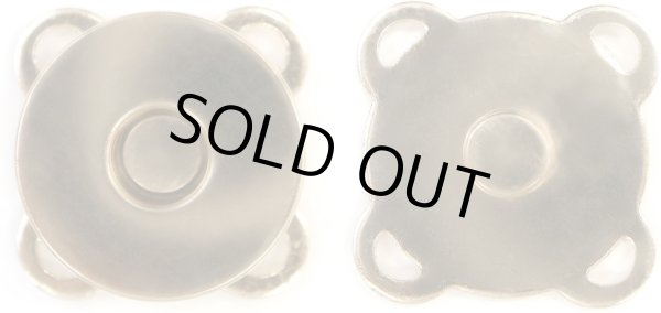 画像1: 磁気ボタン 【ゴールド】 金 縫い付けタイプ 打ち具不要 マグネットボタン 5個入り 【18mm】 ボタンマート B-562 (1)