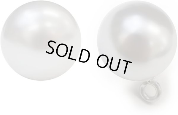 画像1: パールチャーム カン付き 【ホワイト】 白 パールボタン 足つき ボタン ヒートン アクセサリー パーツ 8個入り 【15mm】 ボタンマート B-707 (1)