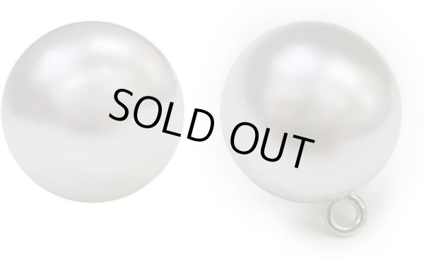 画像1: パールチャーム カン付き 【ホワイト】 白 パールボタン 足つき ボタン ヒートン アクセサリー パーツ 4個入り 【20mm】 ボタンマート B-709 (1)