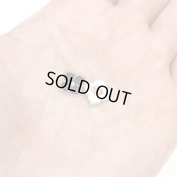 画像6: ラインストーン 花型ボタン 足つき 【ブラック】 黒 モチーフ ボタン 飾りボタン フラワー かわいい 5個入り 【11.5mm】 ボタンマート B-721 (6)