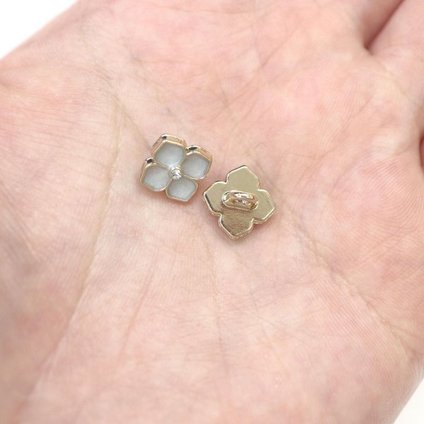 画像6: ラインストーン 花型ボタン 足つき 【ライトブルー】 青 モチーフ ボタン 飾りボタン フラワー かわいい 5個入り 【11.5mm】 ボタンマート B-723 (6)