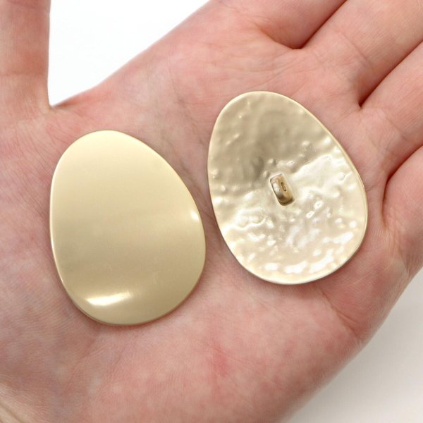 画像6: メタルボタン たまご型 足つき 【ゴールド】 金 ボタン 変形 大きめ 金属 飾りボタン 2個入り 【30mm×40mm】 ボタンマート B-783 (6)