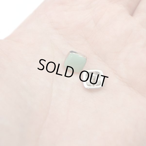 画像6: 飾りボタン 四角形 足つき 【ライトグリーン】 緑 ツヤあり 四角 スクエア ボタン シンプル 8個入り 【11.5mm】 ボタンマート B-788 (6)